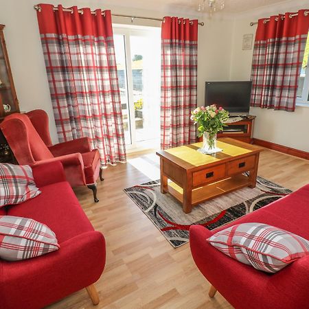 Kidwelly Broadford Farm Bungalow מראה חיצוני תמונה